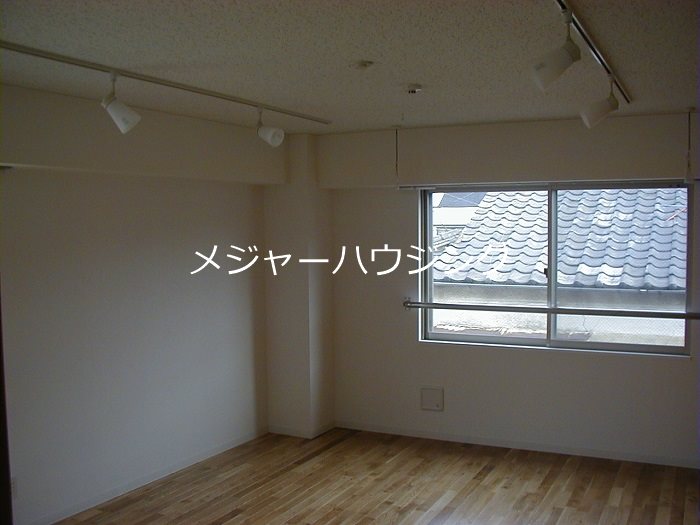 アレシア旭丘　24時間演奏可 301号室参考写真