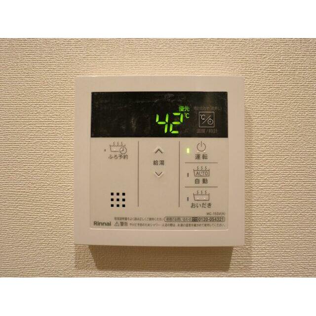 ムジーク北参道　7:00～23:00演奏可　アップライトピアノ・弦楽器・金管楽器他各種相。 設備