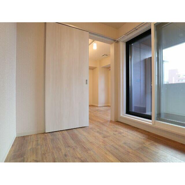 ムジーク北参道　7:00～23:00演奏可　アップライトピアノ・弦楽器・金管楽器他各種相。 洋室