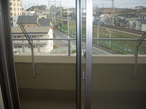 コスミック 09:00～22:00演奏可 　武蔵野音楽大学　日本大学芸術学部 ベランダ