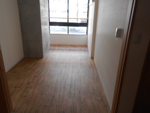 Ｂｅｅ　Ｆｌａｔｓ（ビーフラッツ） 24時間演奏可　防音室　ピアノ・声楽・弦楽器・管楽器・電子楽器・配信等 ベッドルーム