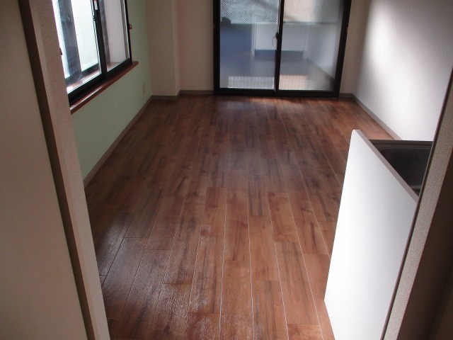 ヴィラリバーサイド 9:00～22:00演奏可　武蔵野音楽大学　日本大学芸術学部 リビング