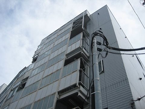第６若井ビル　9:００～21：00演奏可 その他