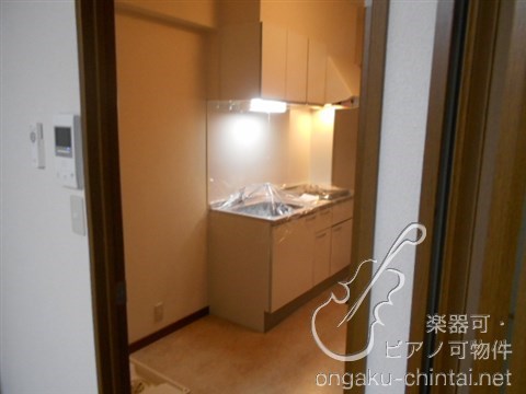山大ビル　９：００～２１：００演奏可 別部屋参考