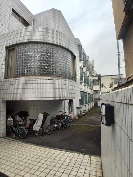 落合ミュージックハイム 9:00～22:00演奏可　専用防音室（別途契約）※一部防音室付き その他