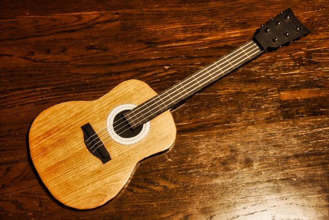 🎵 撥弦楽器シリーズ・1 🎵 ギターの歴史について教えて!