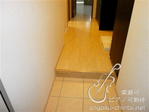 ノート久米川 24時間演奏可　グランドピアノ、弦楽器、木管可、金管、電子楽器相談 玄関