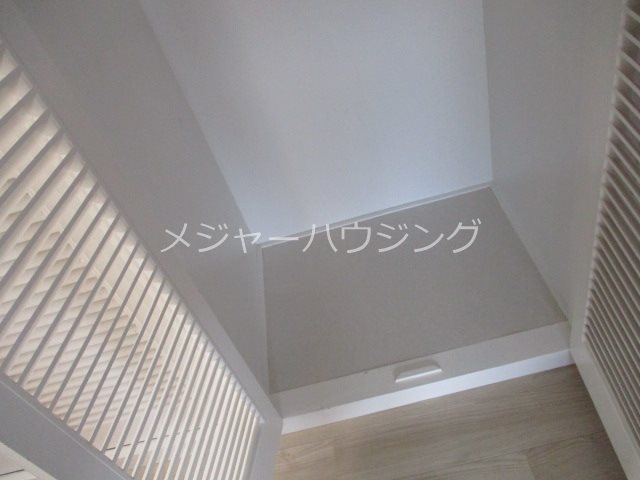 ビルディングフラワータイム  深夜～早朝除く時間帯演奏可 収納