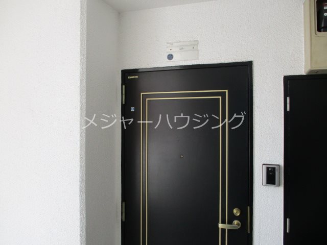 ビルディングフラワータイム  深夜～早朝除く時間帯演奏可 玄関