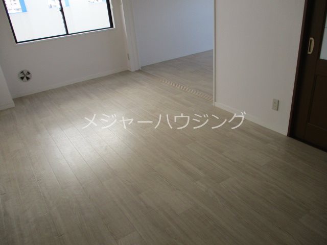 ビルディングフラワータイム  深夜～早朝除く時間帯演奏可 ＬＤＫ１２帖