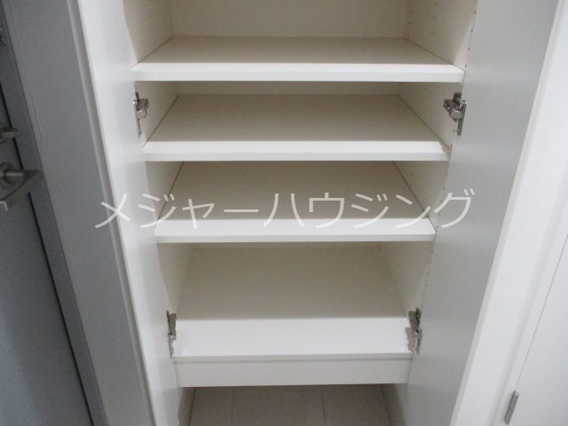 リヴシティ成増ミュジオ　8:00～23：00迄演奏可 収納